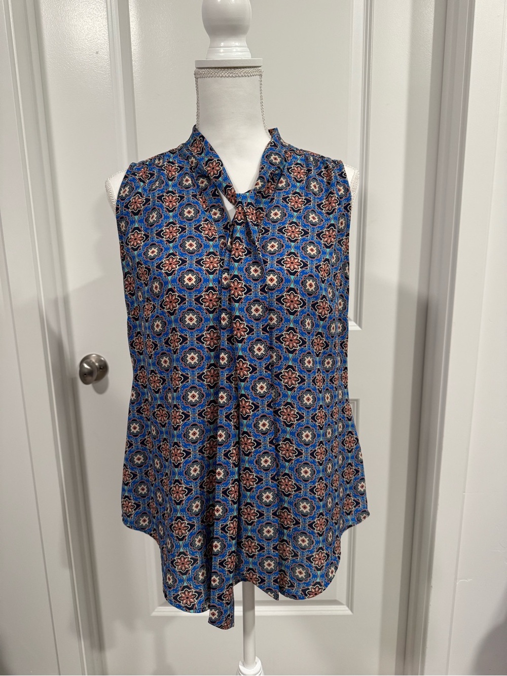 Van Heusen Blue Printed Sleeveless Tie-Neck Camisole